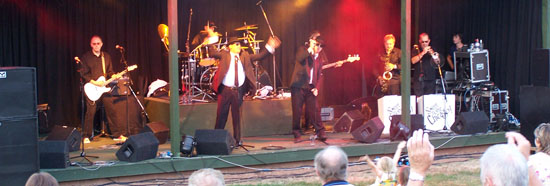 The Blues Brothers Show "Sweet Home Chicago" and Blues Bullet Band
