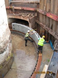 The outer wall of the weir (12-06-08)