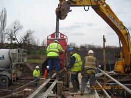 Pouring a parapet (25-02-08)