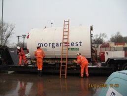 The tunnelling machine being prepared (31-01-08)