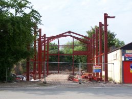 The front of the new building (18-6-06)