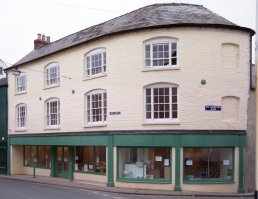 Shop front (30-1-07)