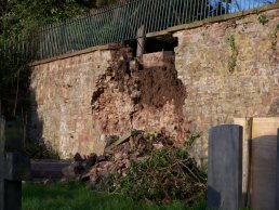 The collapsed area in the west wall (24-4-08)