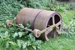 Back view of the Blakes roller