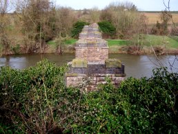 Backney Bridge piers (11-3-07)