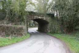 Road bridge - west side (09-04-12)