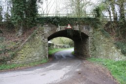 Road bridge - east side (09-04-12)