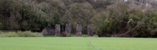 The Ballingham Railway Bridge (09-04-12)