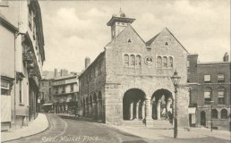 A postcard view Ross on Wye