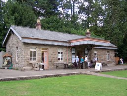 Tintern Station (20-8-06)