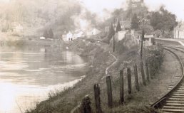 Leaving Symonds Yat station