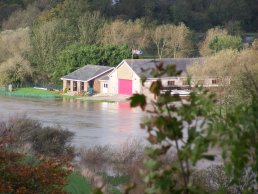 The Wye in flood Ross-on-Wye (7-11-05)