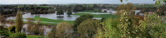 The Wye in flood Ross-on-Wye (7-11-05)