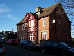 Cantilupe Road houses