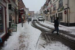 Snow at the bottom of Broad Street