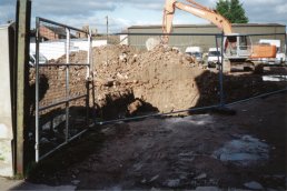 Site of artesian well on Station Street