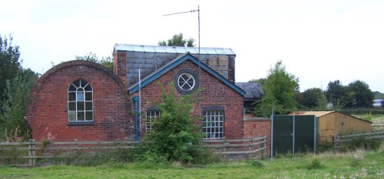 The back of the Alton Court pumping station (20-06-06)