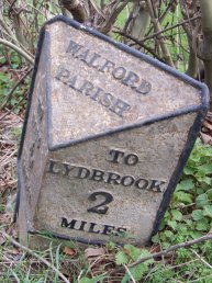 Walford Parish mile marker - 2 miles to Lydbrook