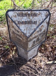Weston-under-Penyard (Weston Parish) mile marker