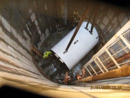 The tunnelling machine in the shaft (31-01-08)