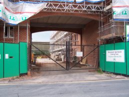 The gates to the Station Street development (25-9-06)