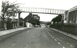 The bridge seen from Cantilupe Road