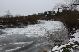 Ice on the River Wye looking back towards Ross