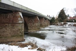 Ice on the upper side of Wilton Bridge